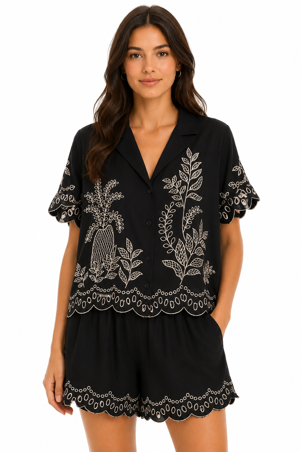 Completo Donna con Ricami Floreali