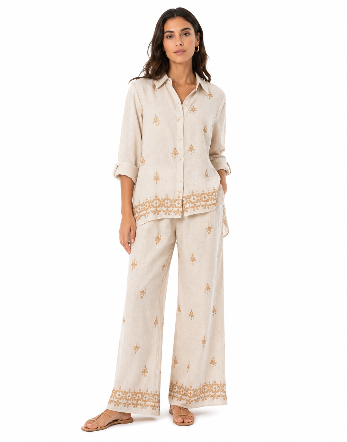 Completo Donna Camicia e Pantalone Ricamato Bianco con Ricami Beige
