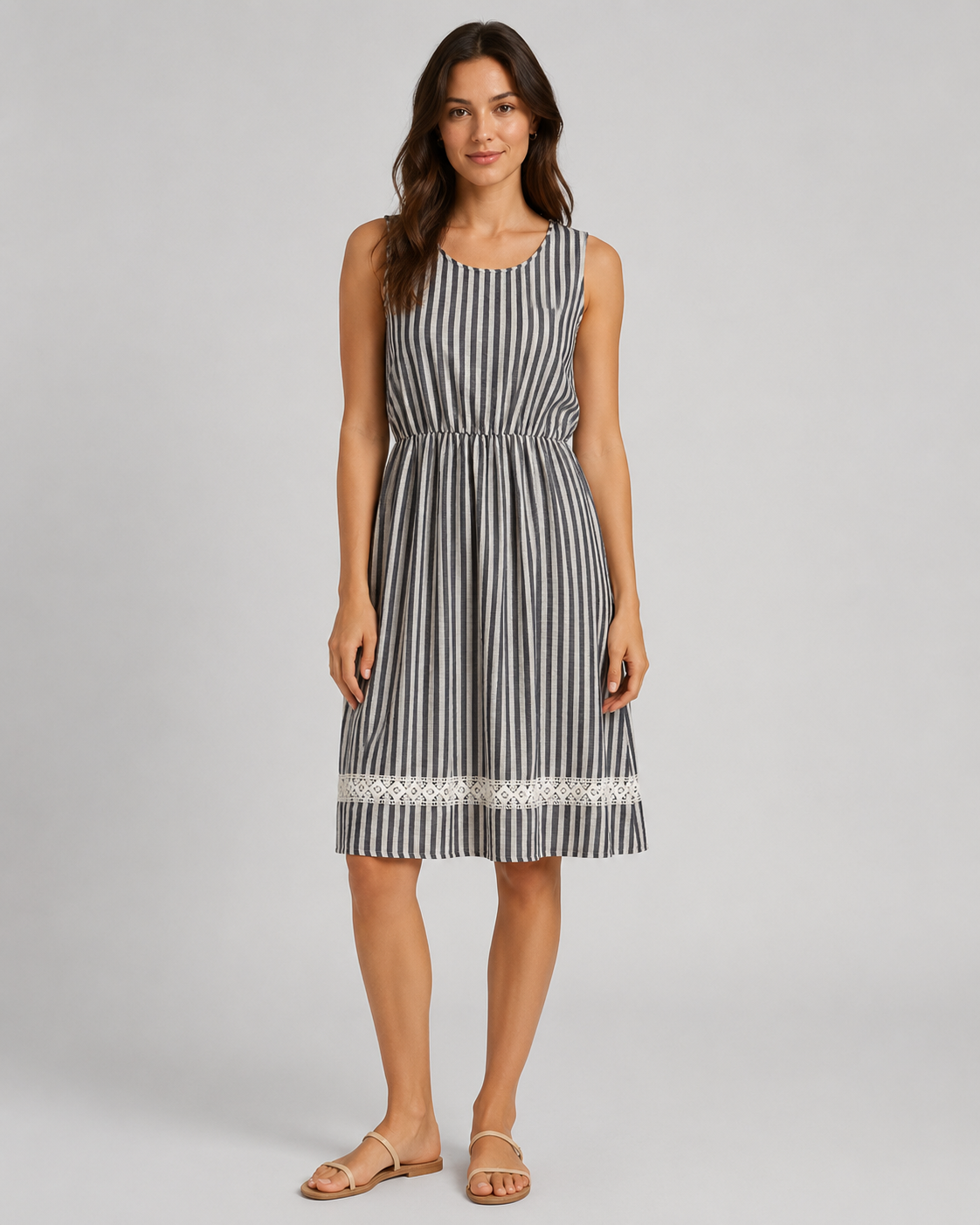 Vestito midi a righe con bordino in pizzo