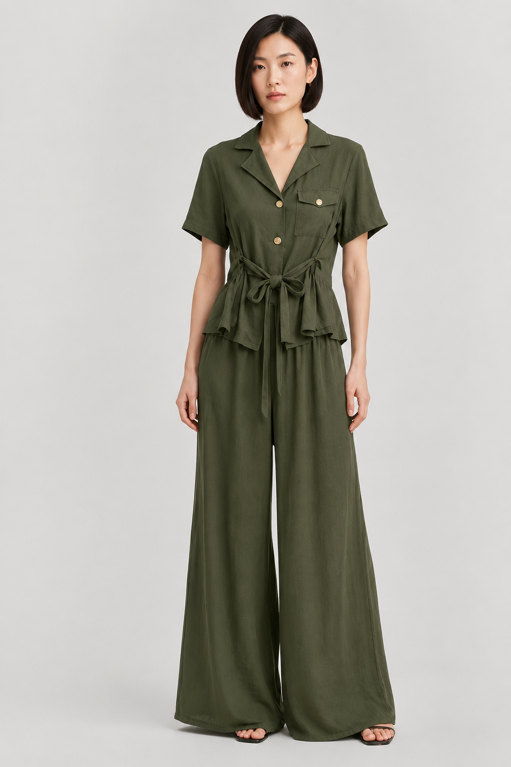 Coordinato camicia e pantaloni palazzo